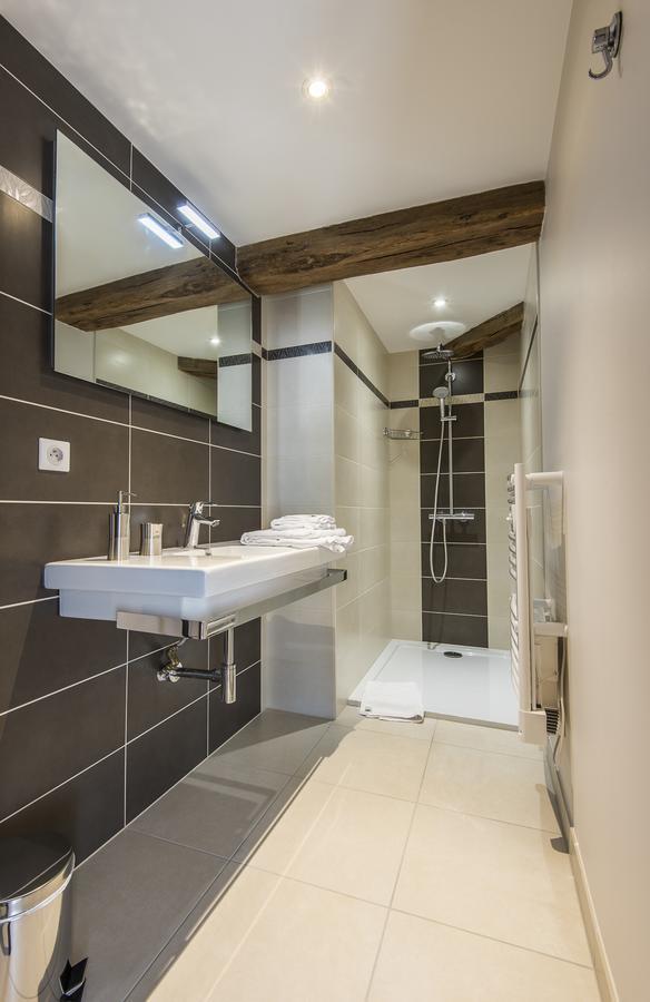 Le Logis D'Aze Bed & Breakfast ภายนอก รูปภาพ